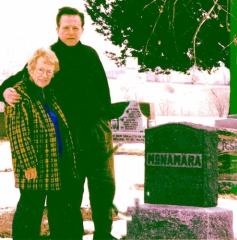 Mom.Gravesite.jpg